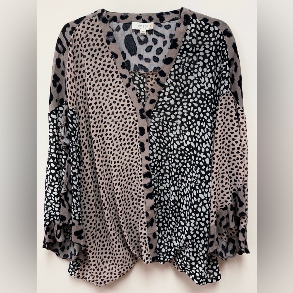 Umgee Mixed Animal Print Split Flutter Ruffle Sle… - image 3